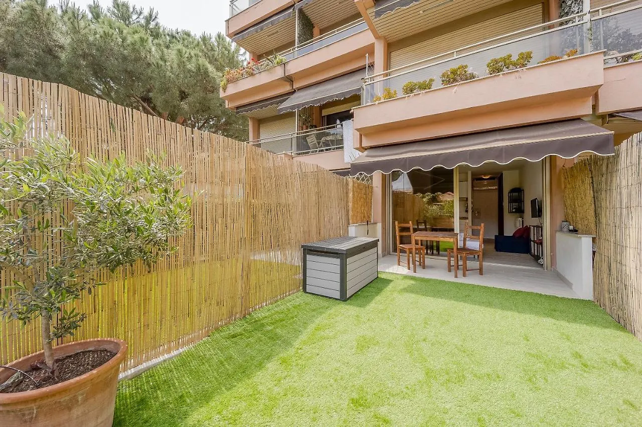 Lemon Tree In The Garden - Studio Apartment Sanremo Italy